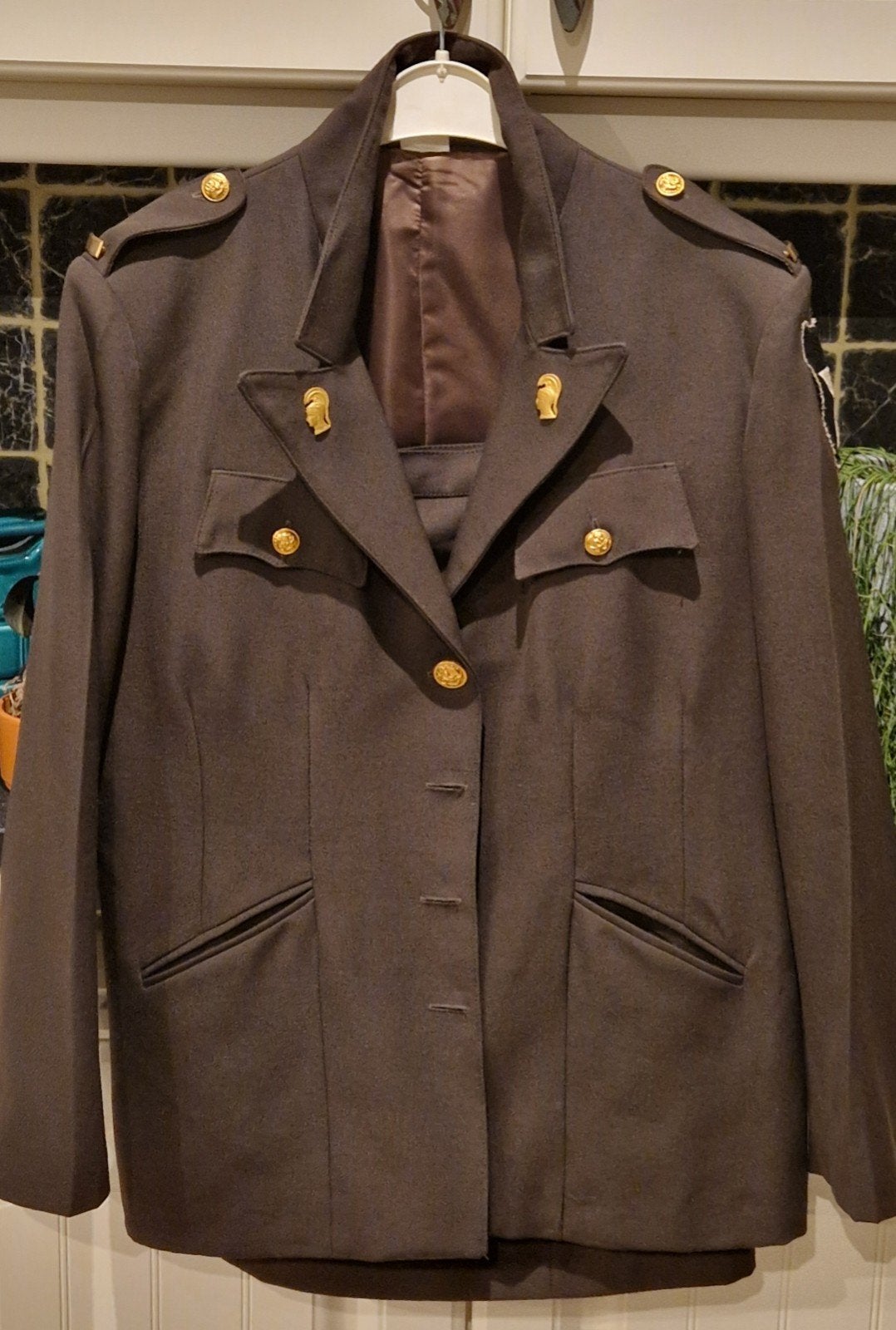 Een damesuniform (jas en rok) 2de Wereldoorlog, Ophalen of Verzenden