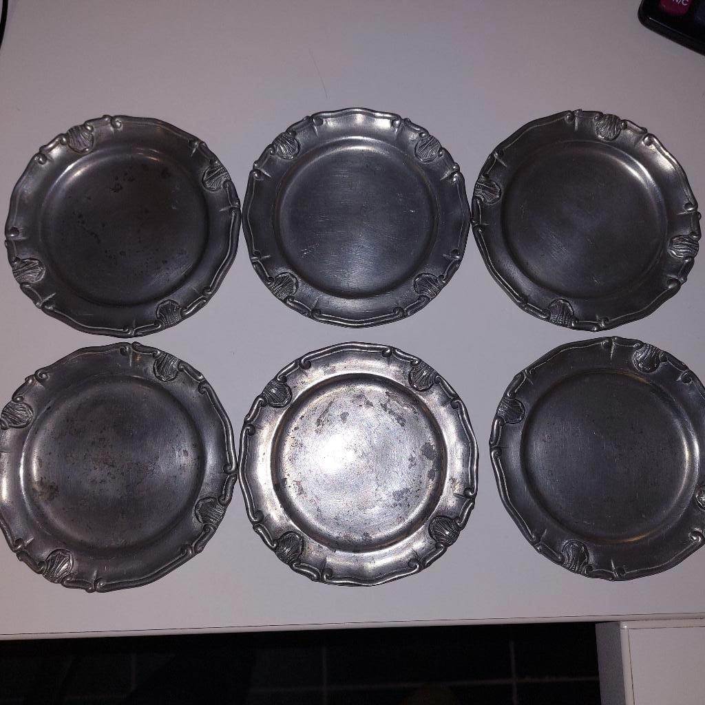 6 anciennes assiettes en fer blanc, Enlèvement