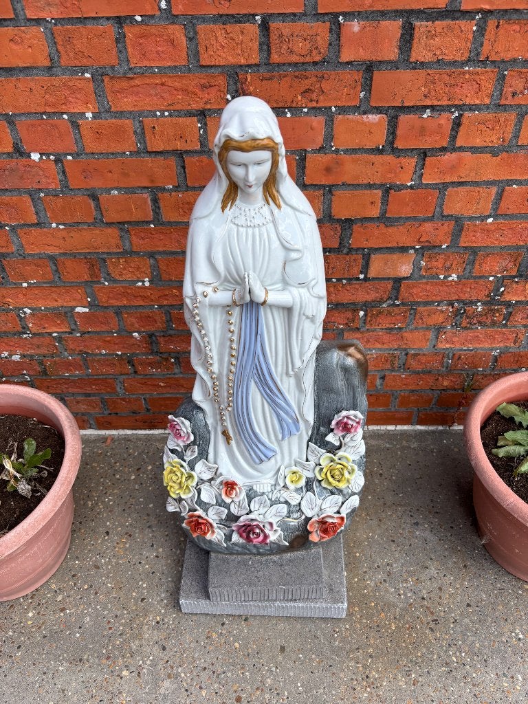 Prachtig en groot Mariabeeld -Onze-Lieve-Vrouw van Lourde, Enlèvement