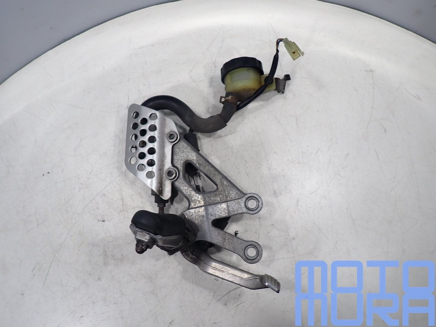 Kawasaki ZX12R 2000 - 2006 voetsteun rechts met rempedaal en, Motoren, Gebruikt, -, -, Ophalen of Verzenden