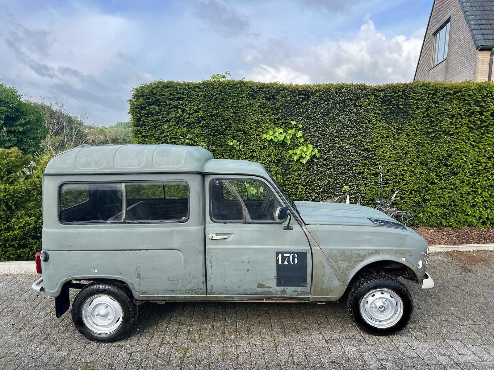 Renault R4F4 1988 - Voiture classique, Autos, Oldtimers & Ancêtres, Achat, Entreprise, Autre carrosserie, Autres carburants