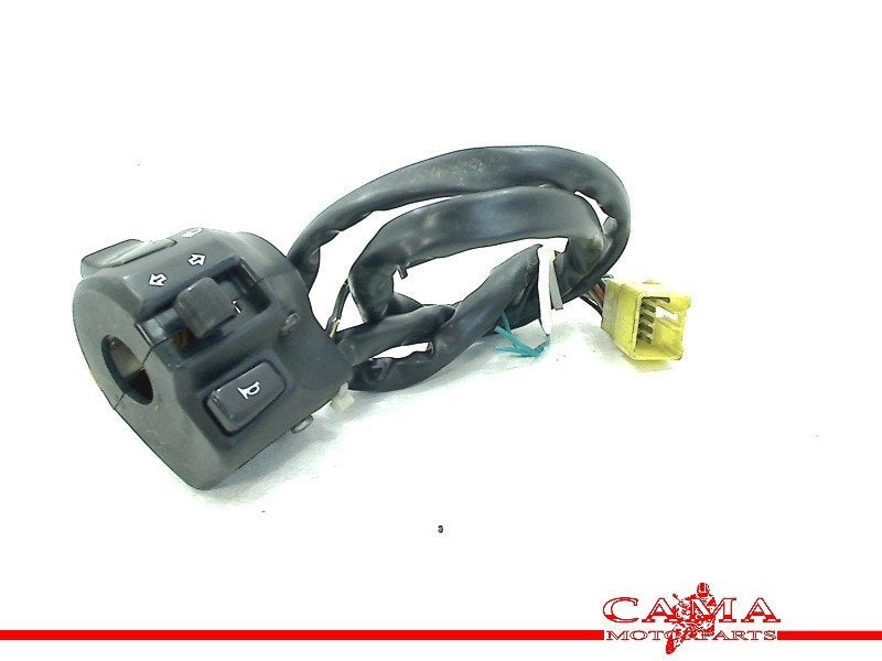 COMMUTATEUR GAUCHE Suzuki, Suzuki Deutschland GmbH, Utilisé, Kontakt@suzuki.de, Suzuki-Allee 7
64625  Bensheim, DE