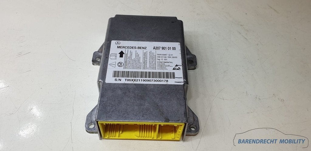 Airbagmodule W207 E-klasse Coupe / Cabrio Mercedes A20790101, Gebruikt, Mercedes-Benz AG, Mercedes-Benz, Mercedesstrasse 120
70372  Stuttgart, DE
