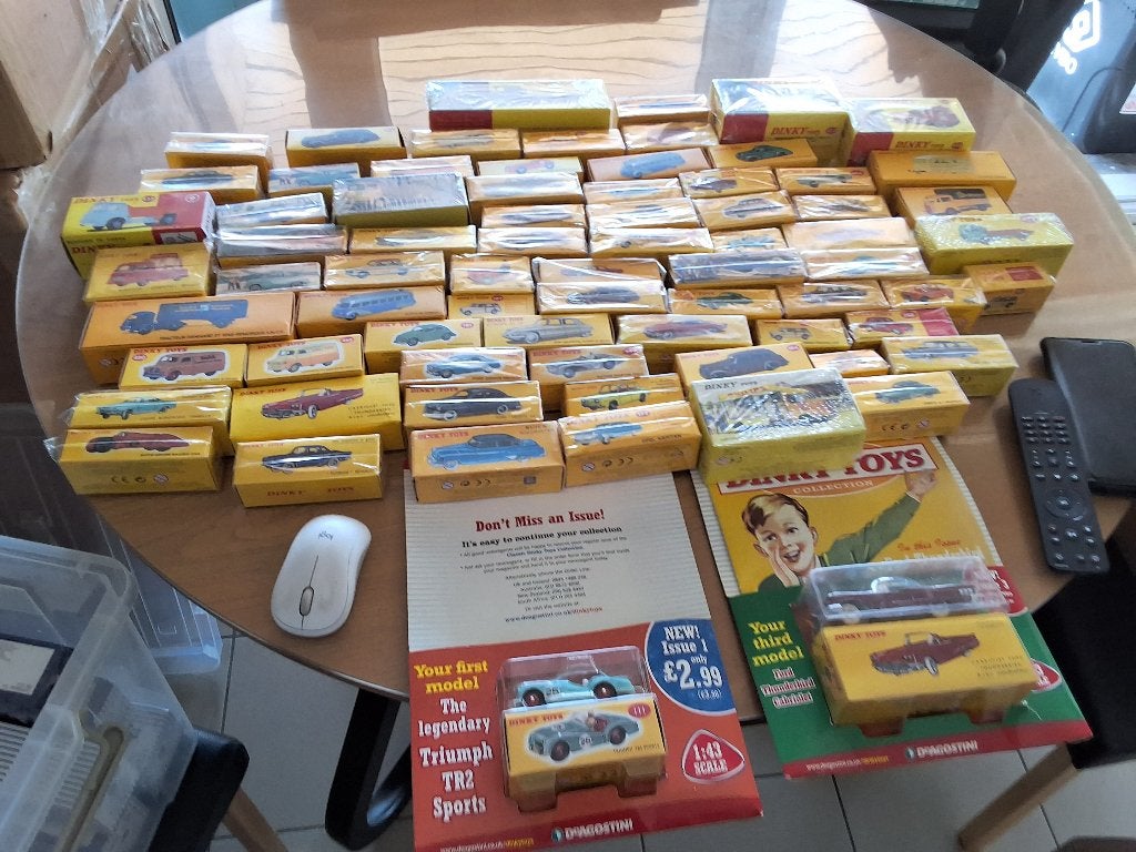 grand lot de dinky-toys Atlas 74 pièces, Enlèvement ou Envoi, Neuf, Voiture, Dinky Toys