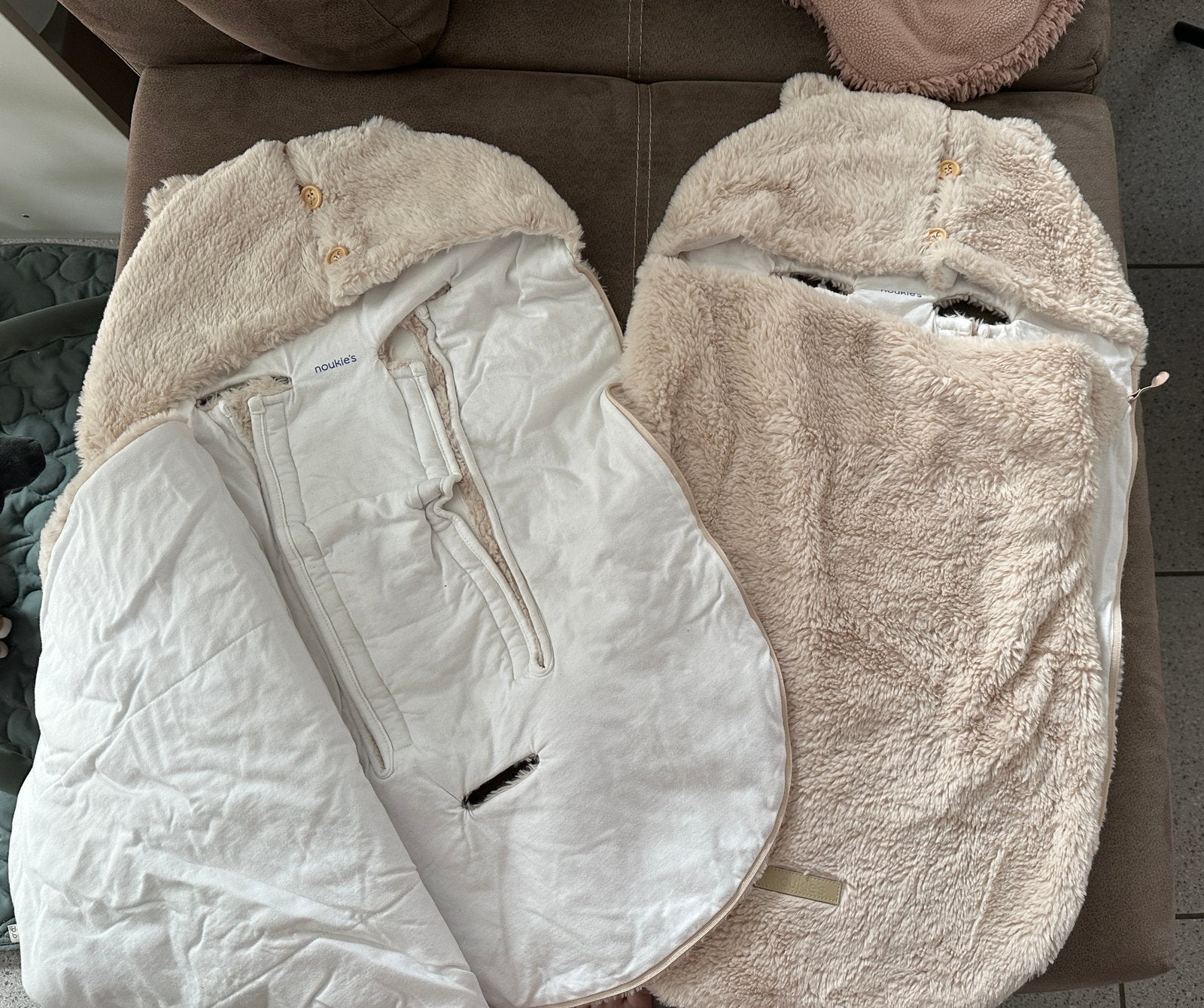 Voetenzak Noukies - tweeling, Kinderen en Baby's, Ophalen, Zo goed als nieuw, Wit, Voetenzak