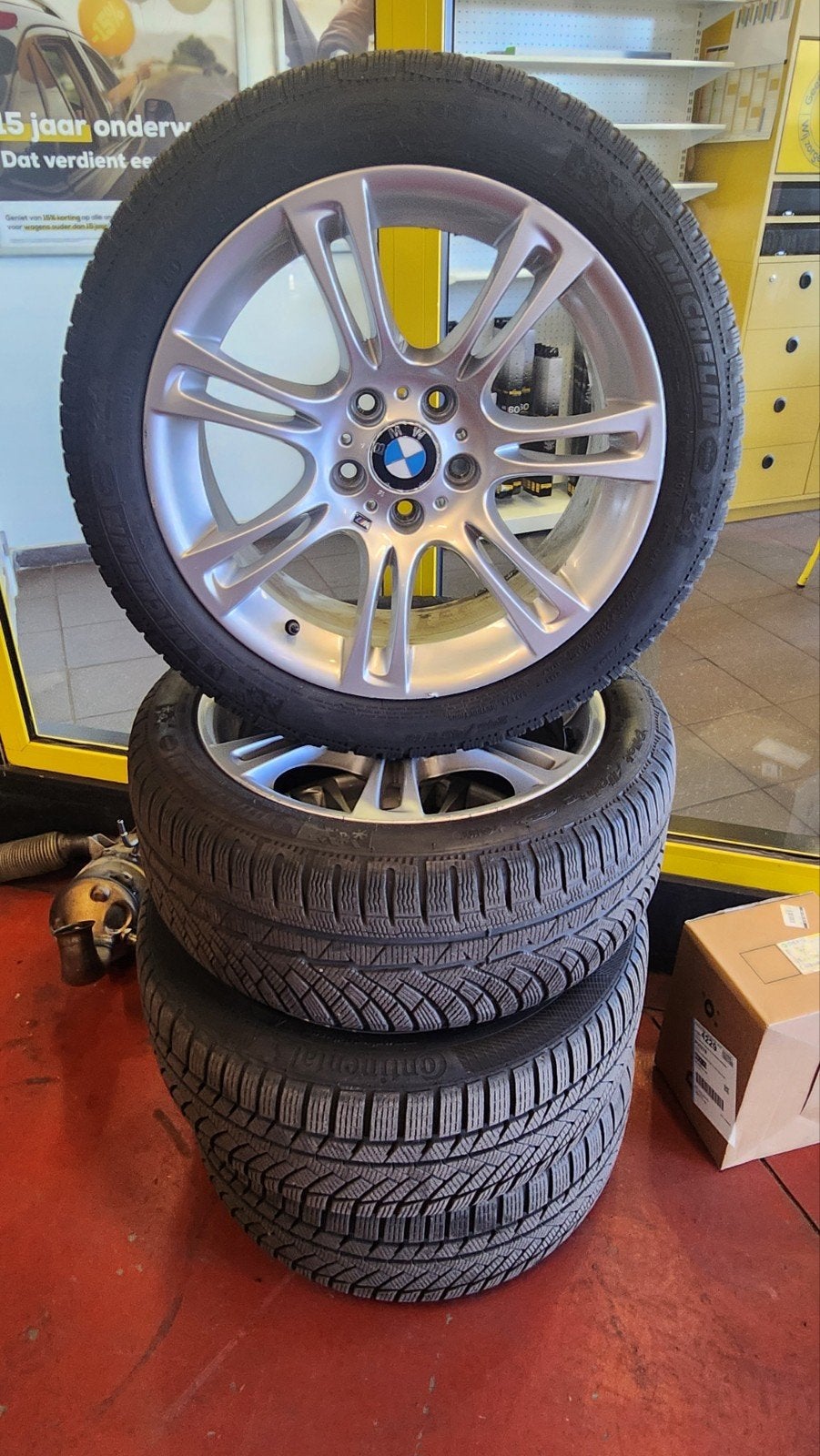 Bmw F10 / F11 M velg Orgineel 245 /45 r 18, Auto-onderdelen, Banden en Velgen, Band(en), Winterbanden, 18 inch, 245 mm, Personenwagen