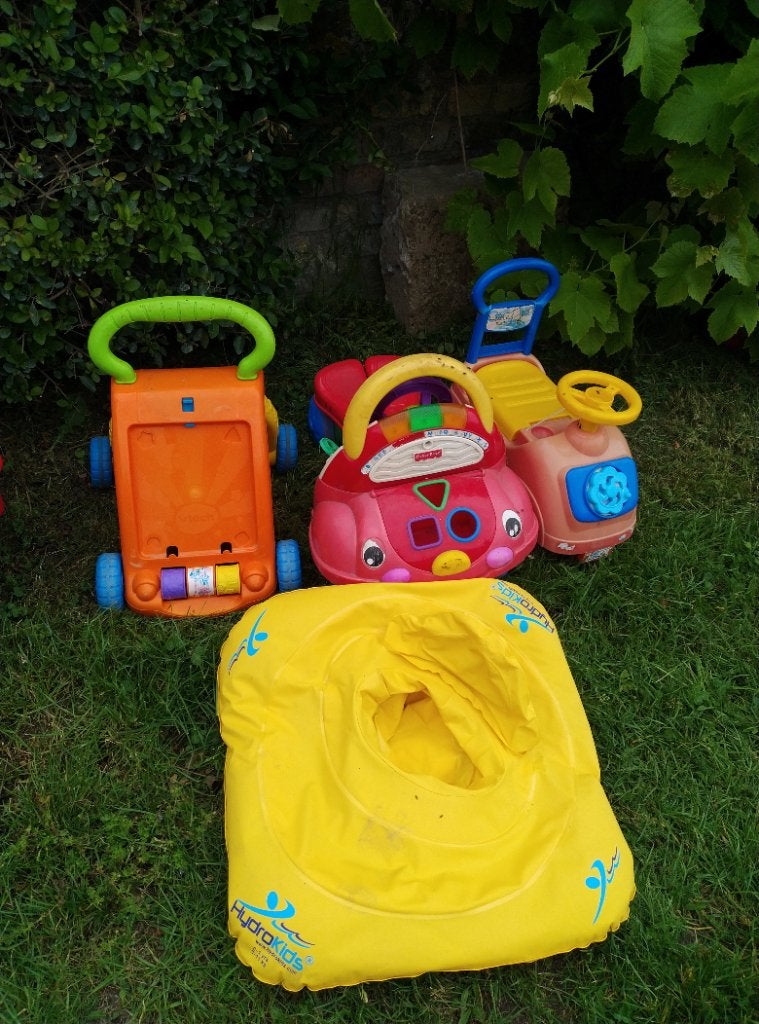 Gratis buitenspeelgoed, Enfants & Bébés, Jouets | Extérieur | Jouets en vrac, Enlèvement, Utilisé