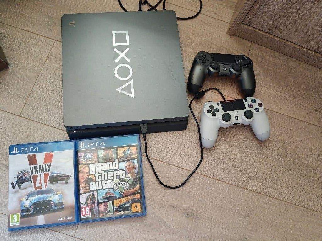 Playstation 4, 1 TB + 2 consoles + games, Games en Spelcomputers, Spelcomputers | Sony PlayStation 4, Ophalen, Met 2 controllers