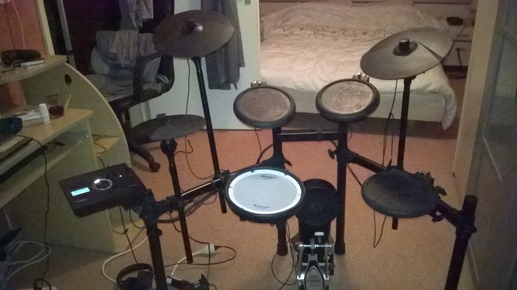 A  Vendre Batterie ROLAND V-Drums TD_17-L, Musique & Instruments, Enlèvement, Comme neuf, Roland