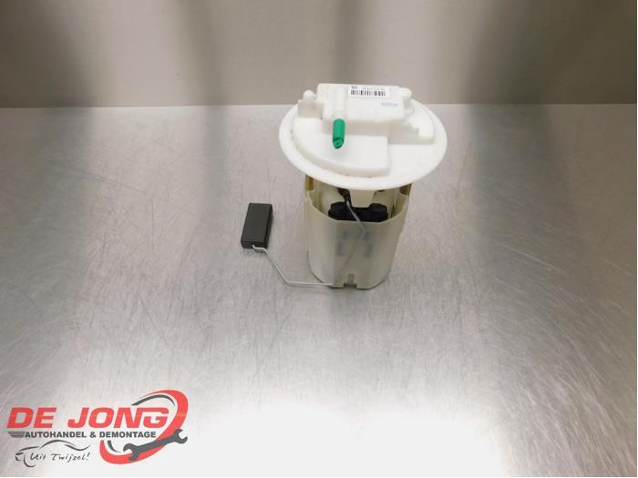 Pompe carburant électrique d'un Peugeot 207, Autos : Pièces & Accessoires, Systèmes à carburant, Peugeot, Utilisé, 3 mois de garantie