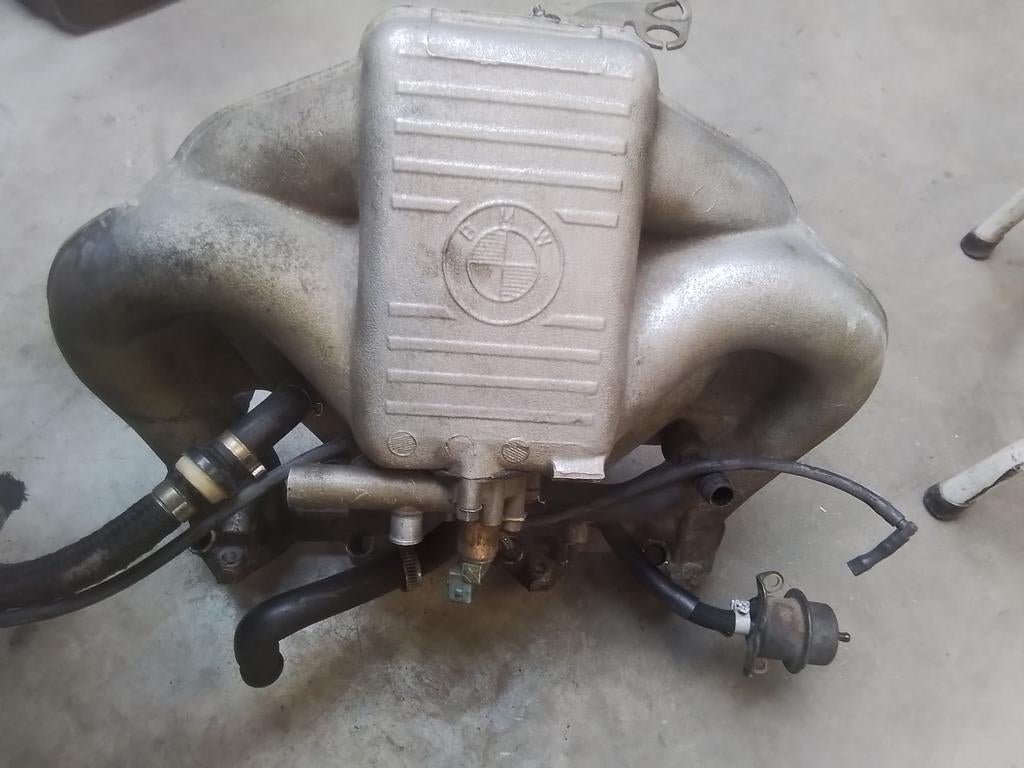 Pipe admission BMW E30  moteur M10 318i, Auto-onderdelen, Ophalen of Verzenden, BMW