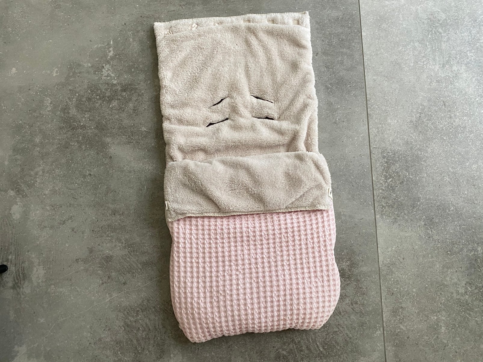 Koeka roze voetenzak teddy oslo dekentje, Ophalen of Verzenden, Gebruikt