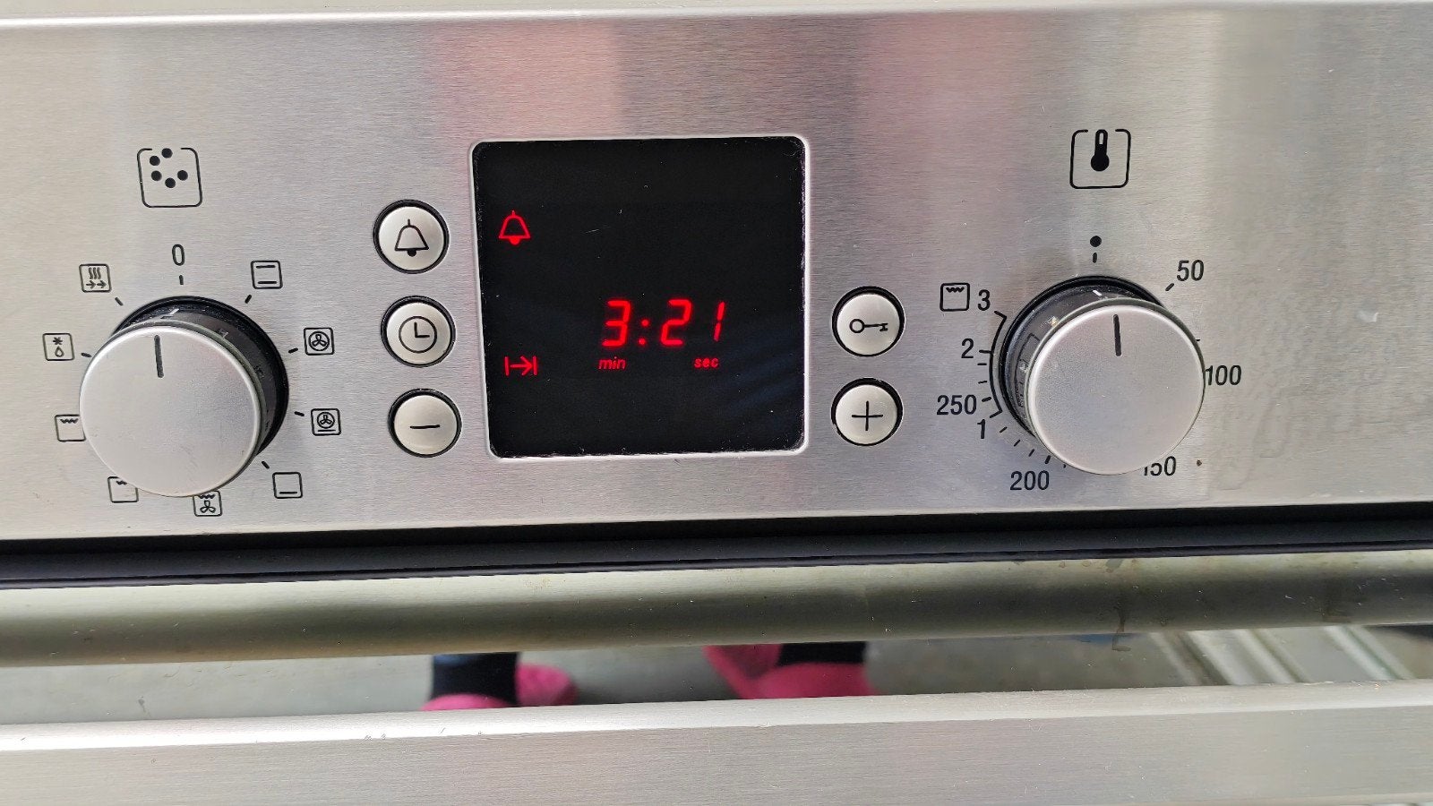 Bosch Inbouwoven RVS met handige Uitschuifdeur werkt perfect, Ophalen, Oven, Bosch, Zo goed als nieuw