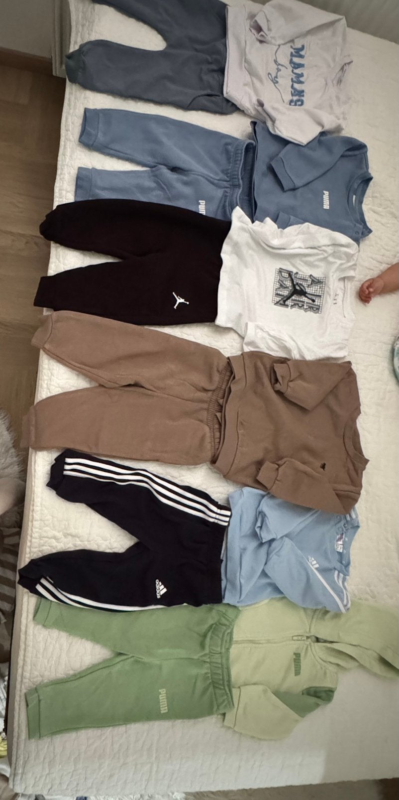 Baby/peuter merkkleding pakket – Puma, Adidas & Jordan, Enfants & Bébés, Vêtements de bébé | Packs de vêtements pour bébés, Enlèvement