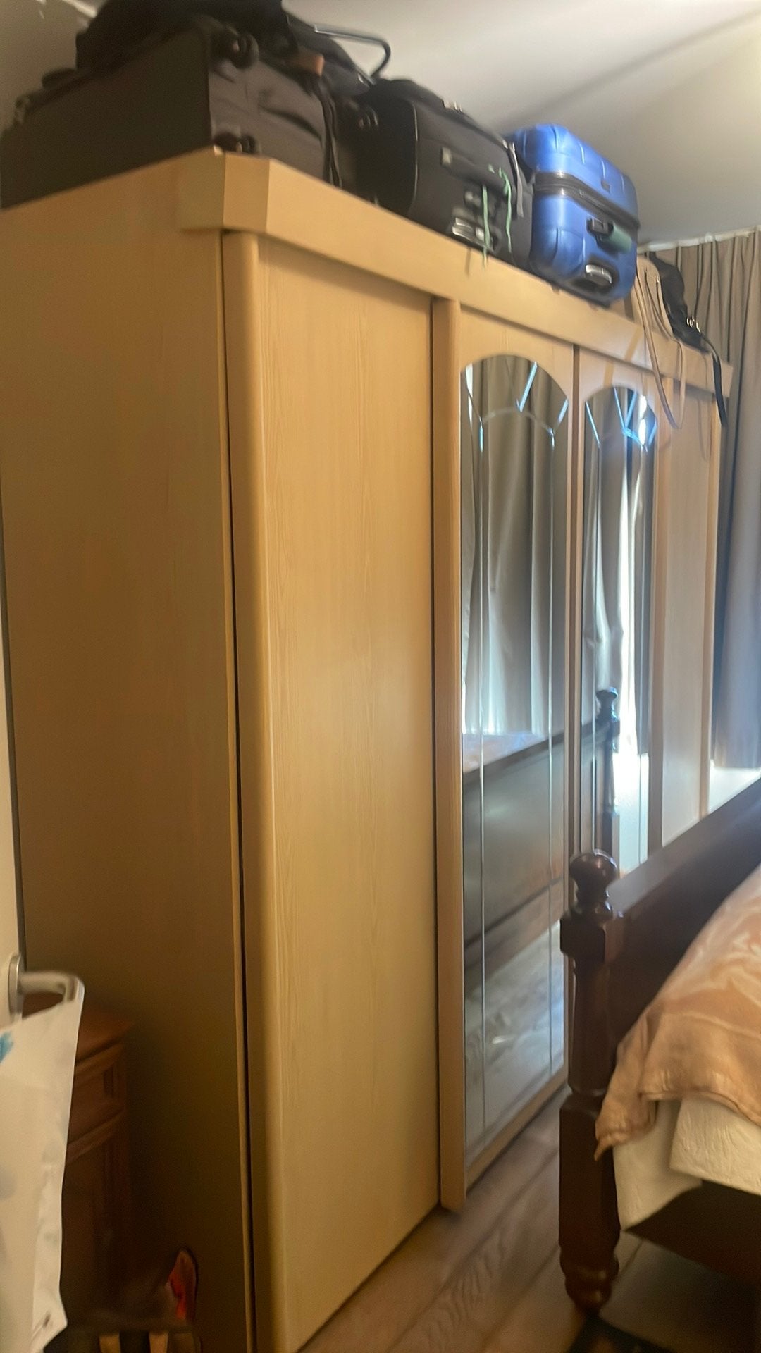Gratis Houten Kleerkast, 200 cm ou plus, Utilisé, 50 à 75 cm, 150 à 200 cm