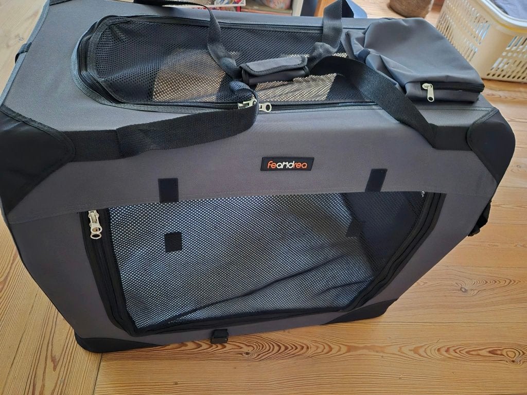 Reisbench - Opvouwbaar stevig frame - 70x52x52 cm - Grijs, Dieren en Toebehoren, Ophalen, Zo goed als nieuw