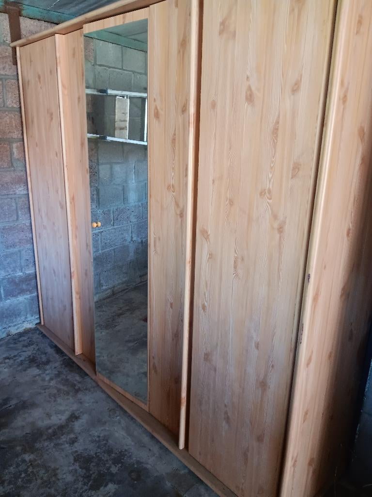 Kleerkast met 5 deuren en spiegel, Huis en Inrichting, Kasten | Kleerkasten, Ophalen, 200 cm of meer, Zo goed als nieuw, 200 cm of meer