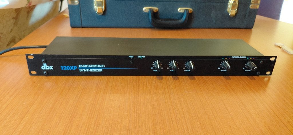 dBX 120 XP Subharmonic Synthesizer, Ophalen, Zo goed als nieuw