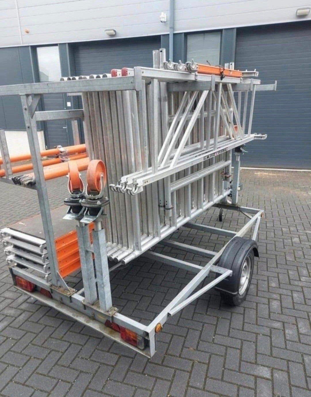 Altrex RS5 rolsteiger 10,2 mtr WH incl. steigeraanhanger, Doe-het-zelf en Bouw, Ophalen