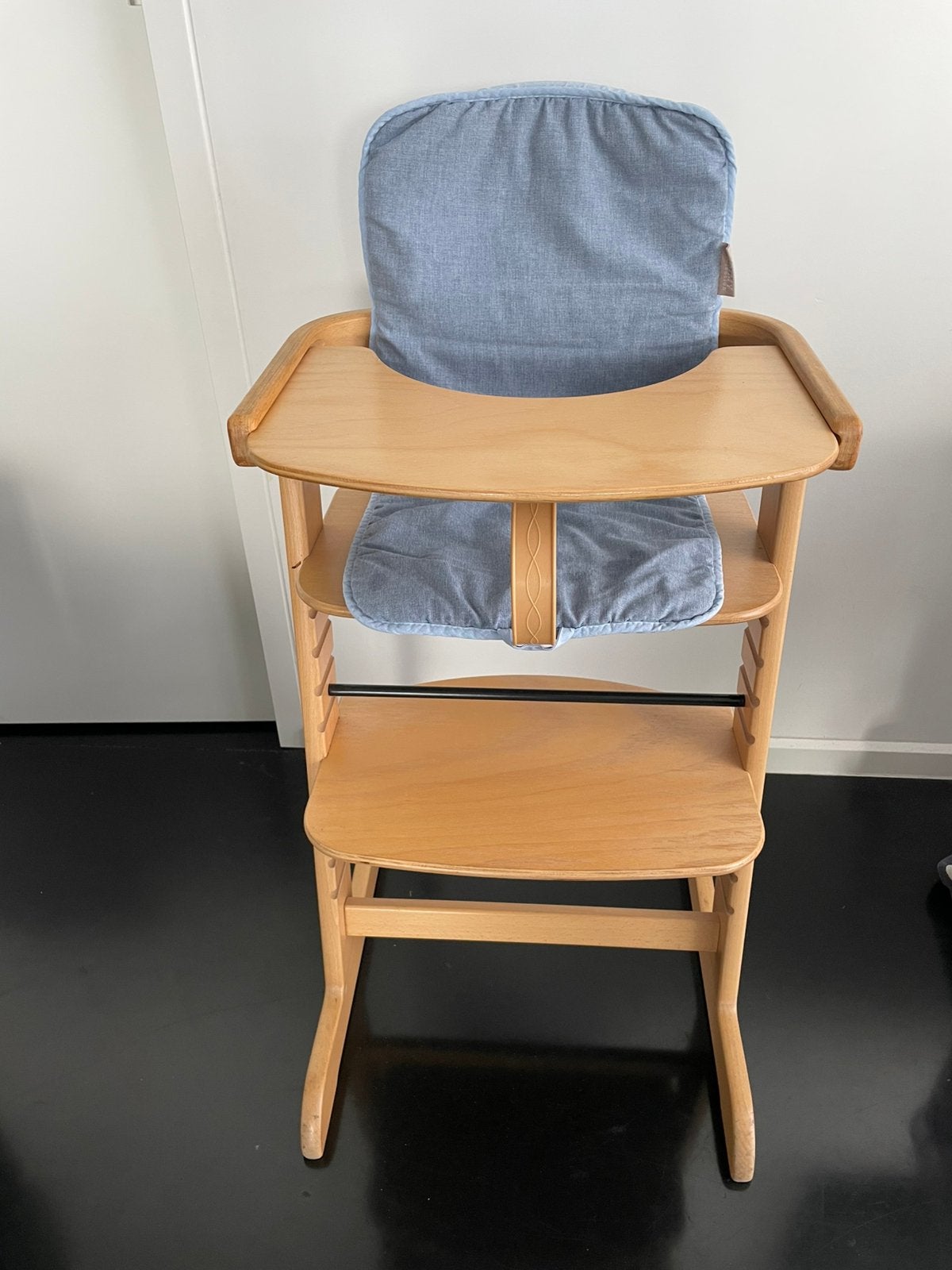 Geuther Eetstoel, Enlèvement, Utilisé