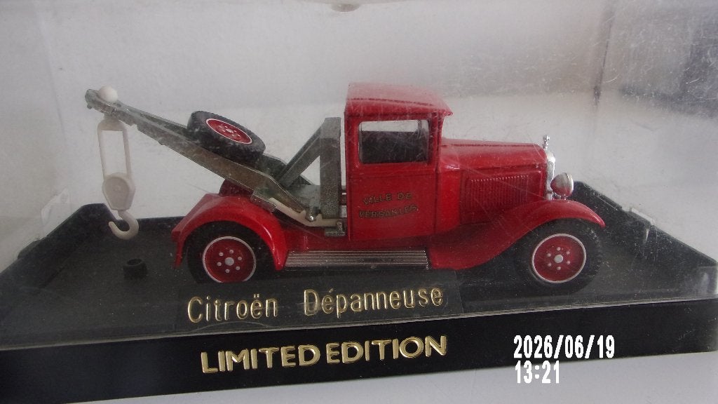 RARE!! DEPANNEUSE CITROËN VILLE DE VERSAILLES.1/43 SOLIDO, Enlèvement ou Envoi, Comme neuf, Voiture, Solido