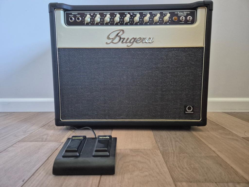 Bugera V22 Infinium Tube amp (In nieuwstaat), Muziek en Instrumenten, Versterkers | Bas en Gitaar, Zo goed als nieuw, Gitaar, Minder dan 50 watt