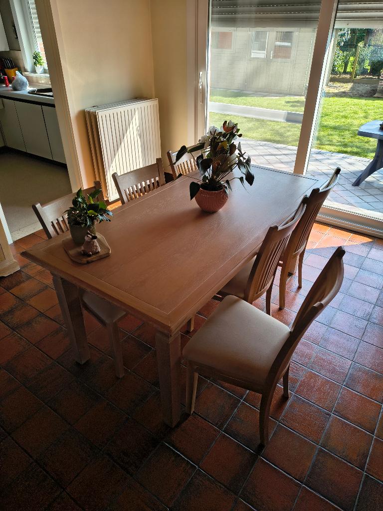 Lichte (vol) eiken volledige eetkamer, dressoir, barkast, Huis en Inrichting, Ophalen, Gebruikt, Landelijk, 4 tot 6 stoelen
