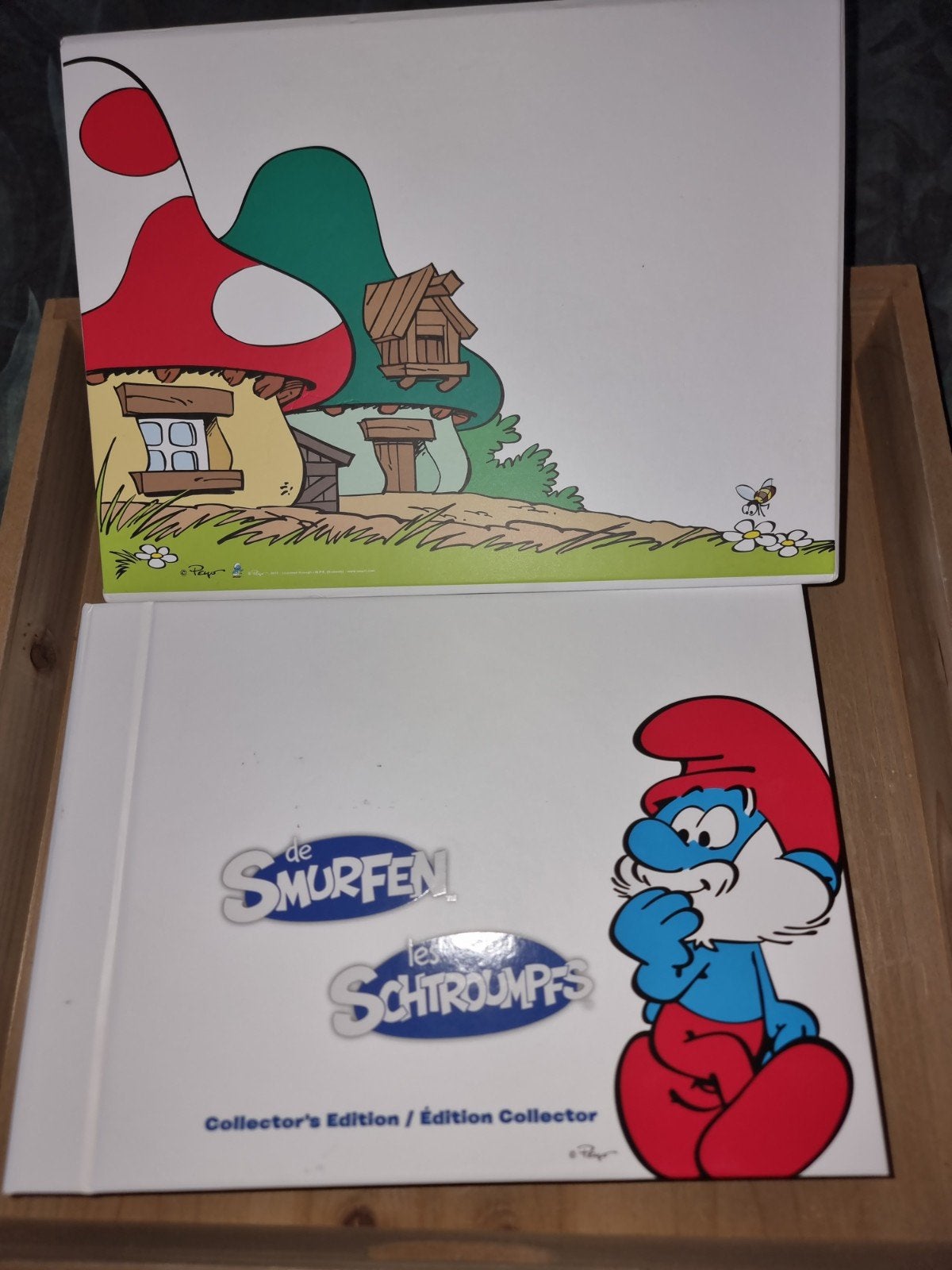 série complète des saisons 1 à 9 en un seul livre, Collections, Schtroumpfs, Enlèvement ou Envoi