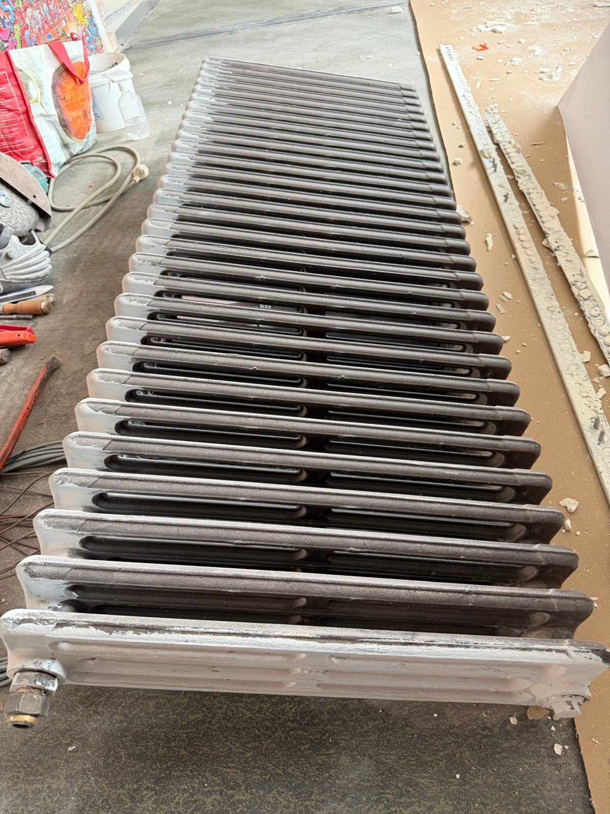 Antieke (gietijzer) radiator op water, Doe-het-zelf en Bouw, Ophalen, 30 tot 80 cm, Gebruikt, Radiator