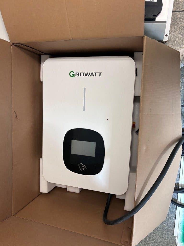 Growatt Thor-40DS-P DC laadpunt 40 KW + paal (prijs ex btw), Auto diversen, Laadpalen, Ophalen, Zo goed als nieuw, Laadpaal en Laadkabel