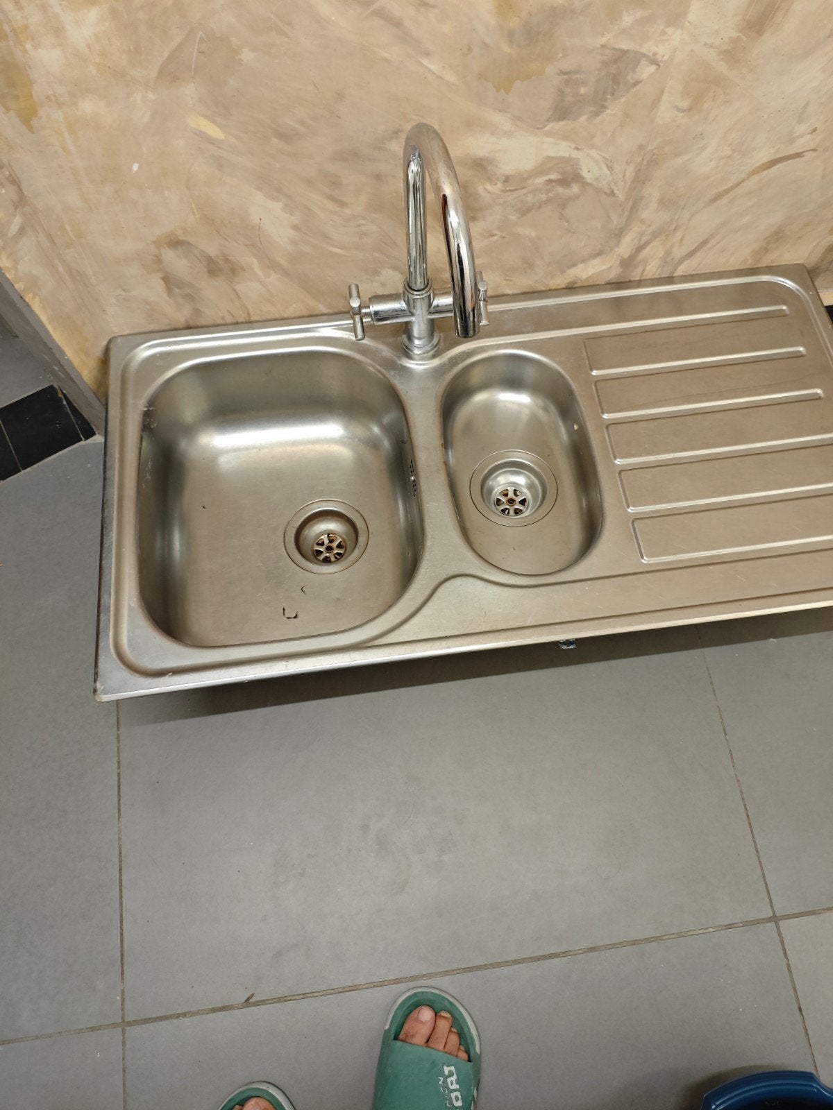 Evier de cuisine inox, comprends Robinet et siphon., Enlèvement, Comme neuf, Argenté