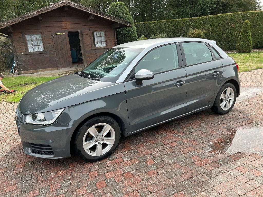 Audi A1 Sportback 1.0 TFSI | 2017 | 161.000 km | Trekhaak, Autos, Audi, Capteur de stationnement, Argent ou Gris, Achat, A1