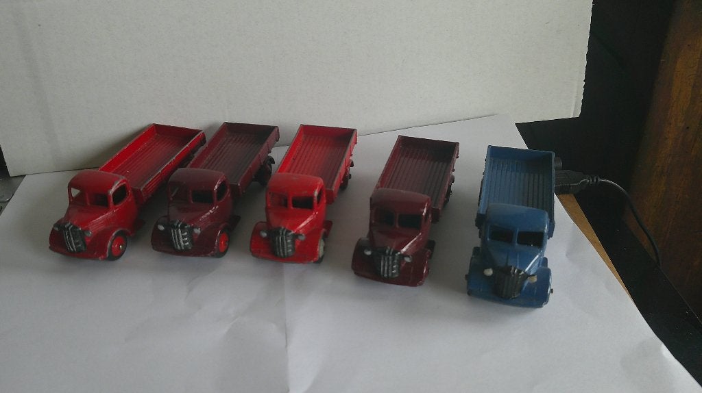 Dinky Toys 412/30J Austin Open Back Wagon, een groep van 5, Ophalen of Verzenden, Zo goed als nieuw, Bus of Vrachtwagen, Dinky Toys