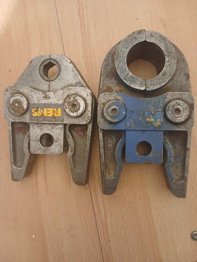 Pince à sertir / Boucles de sertissage REMS g40 et  m15, Bricolage & Construction, Enlèvement ou Envoi, Comme neuf