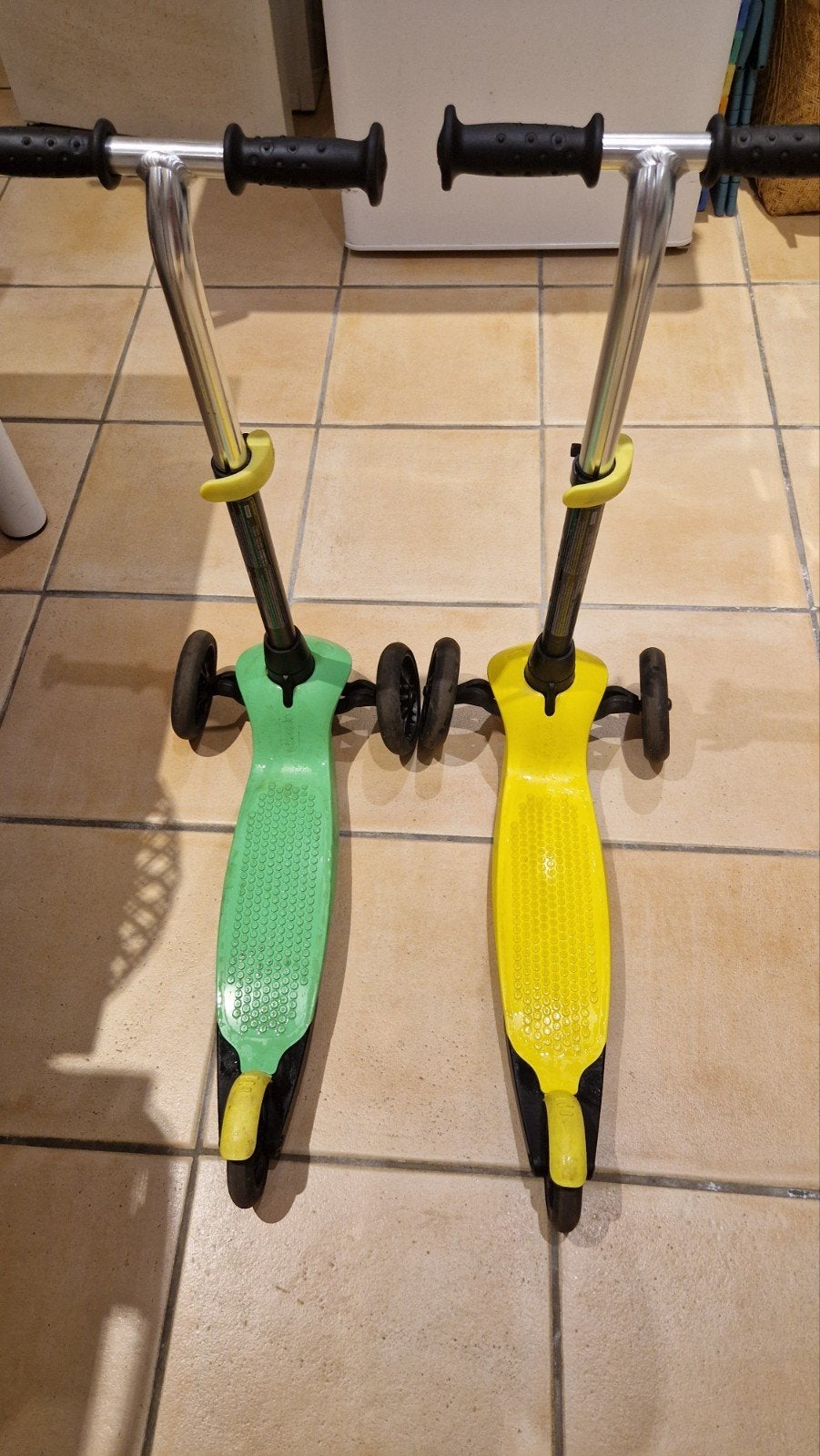 Trottinettes Oxelo Decathlon + casque, Enlèvement