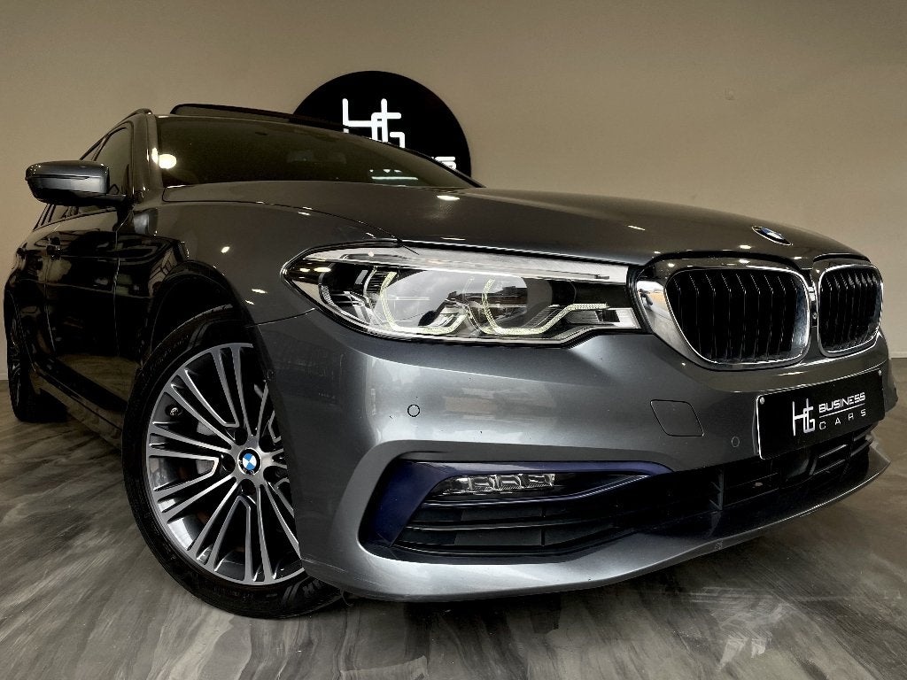 BMW 518 dAS/ TOURING/ SPORT LINE/ TOIT OUVRANT/ ADAPTIVE LED, Cuir, Argent ou Gris, Alarme, Carnet d'entretien