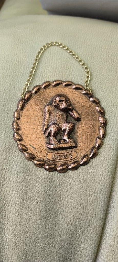 Singe de Mons en cuivre 10 cm de diamètre, Enlèvement ou Envoi, Cuivre
