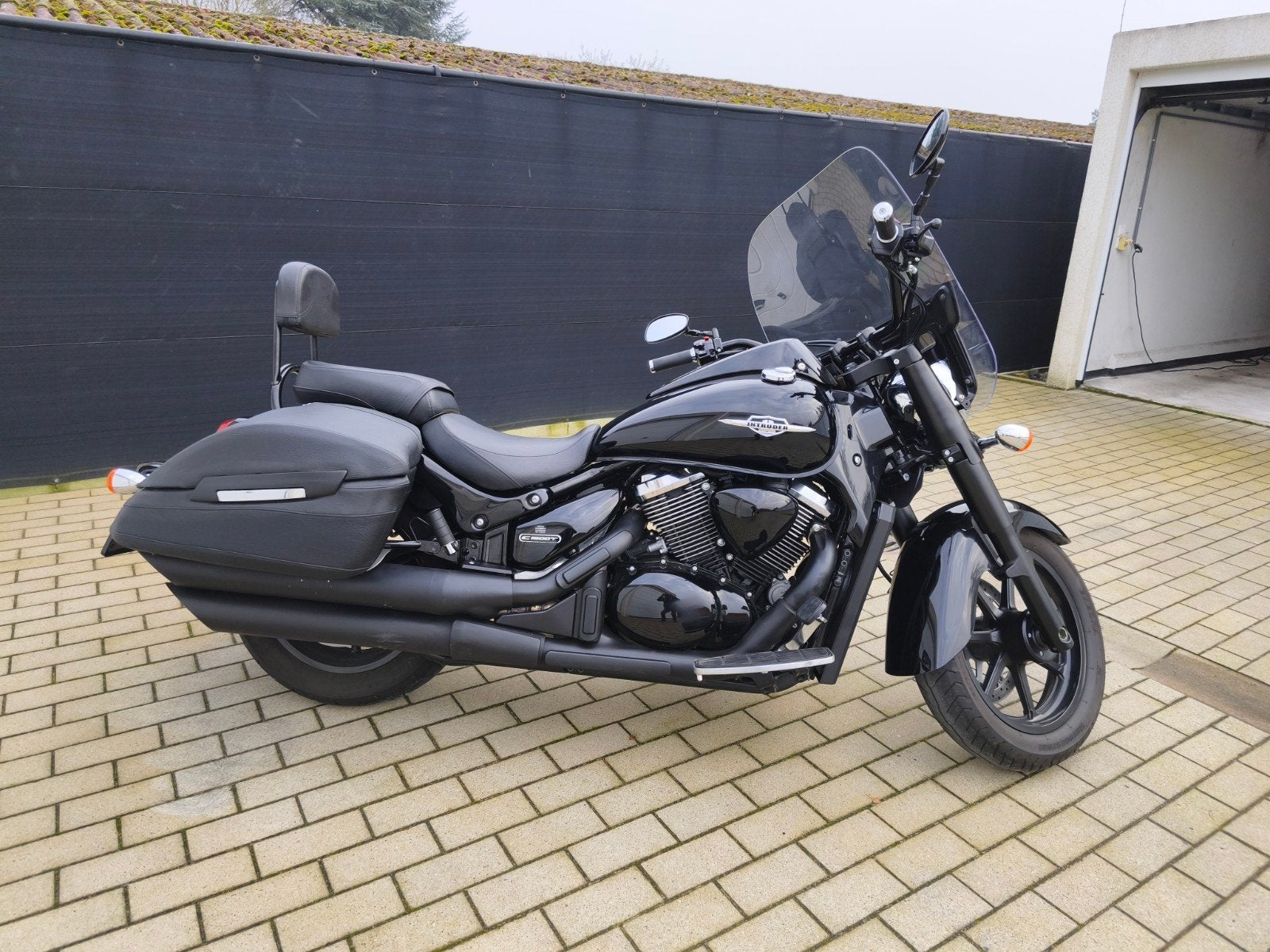 Suzuki Intruder 1500 black edition, Motoren, Motoren | Suzuki, 2 cilinders, 1500 cc, Particulier, Meer dan 35 kW