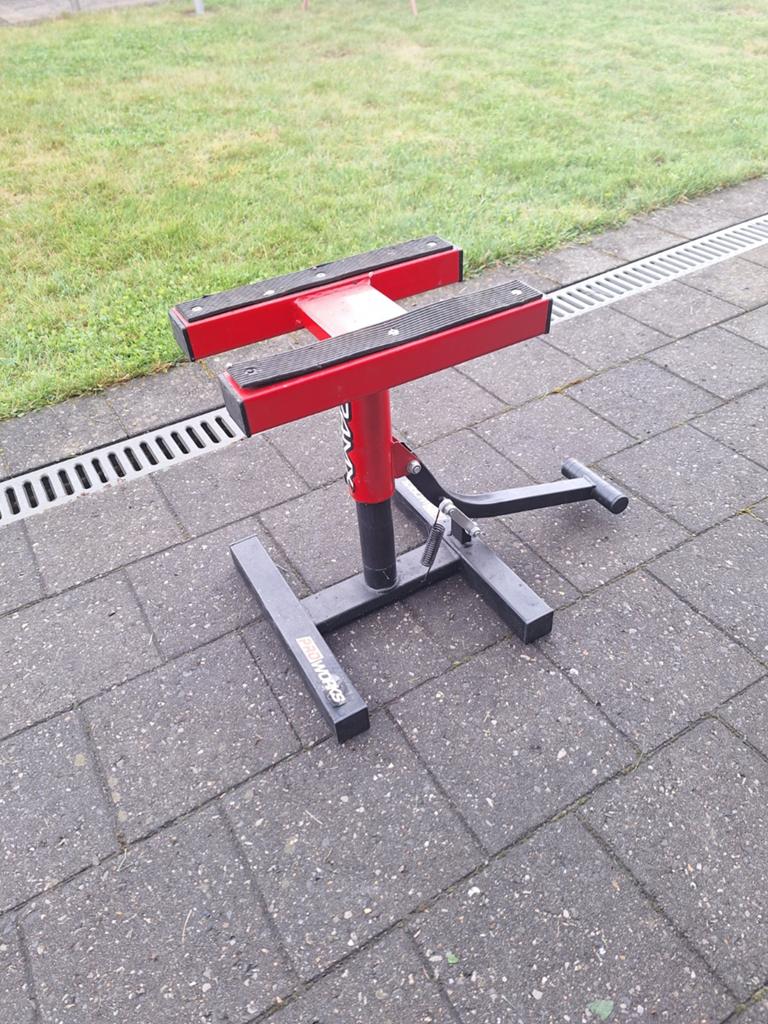 Monteursstandaard, Ophalen