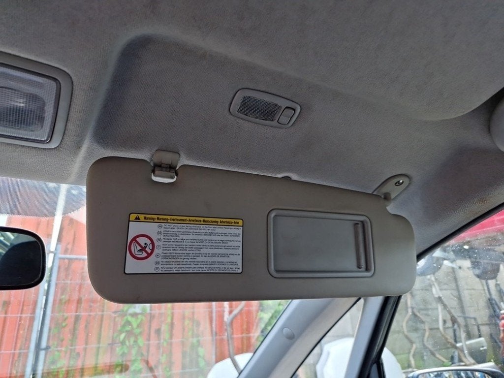 PARE-SOLEIL Hyundai iX20 (JC) (01-2010/07-2019), Hyundai Motor Deutschland GmbH, Kaiserleipromenade 5
63067  Offenbach am Main, DE