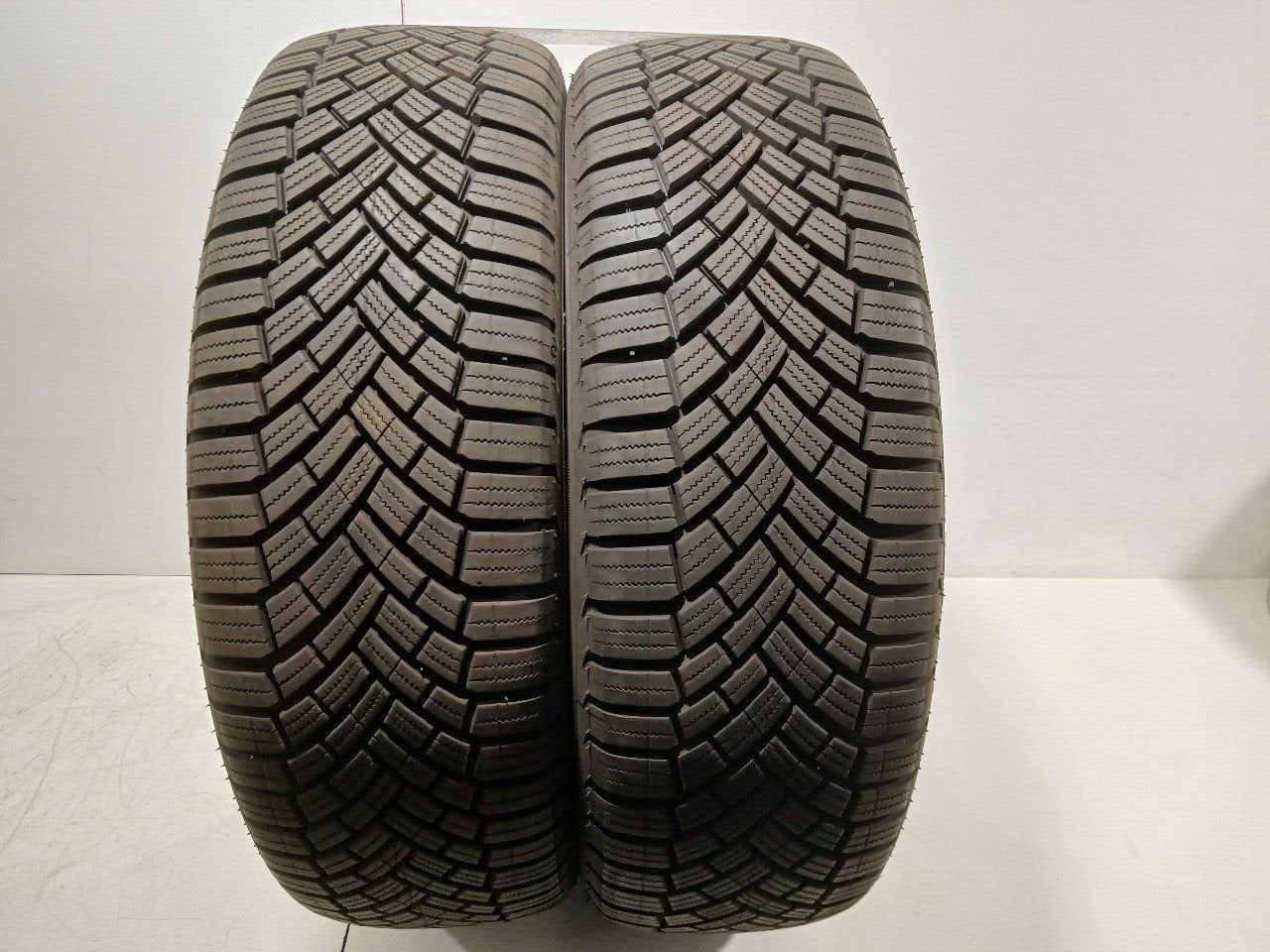 Bandenset 2 stuks 4-Seizoenen 185 65 R15, Auto-onderdelen, Banden en Velgen, Onderdelen@venauto.nl, Van der Ven Autorecycling B.V.