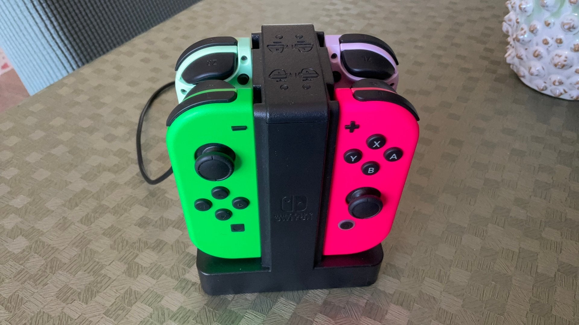 2 paar joy-con voor nintendo switch, Consoles de jeu & Jeux vidéo, Consoles de jeu | Nintendo Switch, Enlèvement, Comme neuf, Avec 3 manettes ou plus