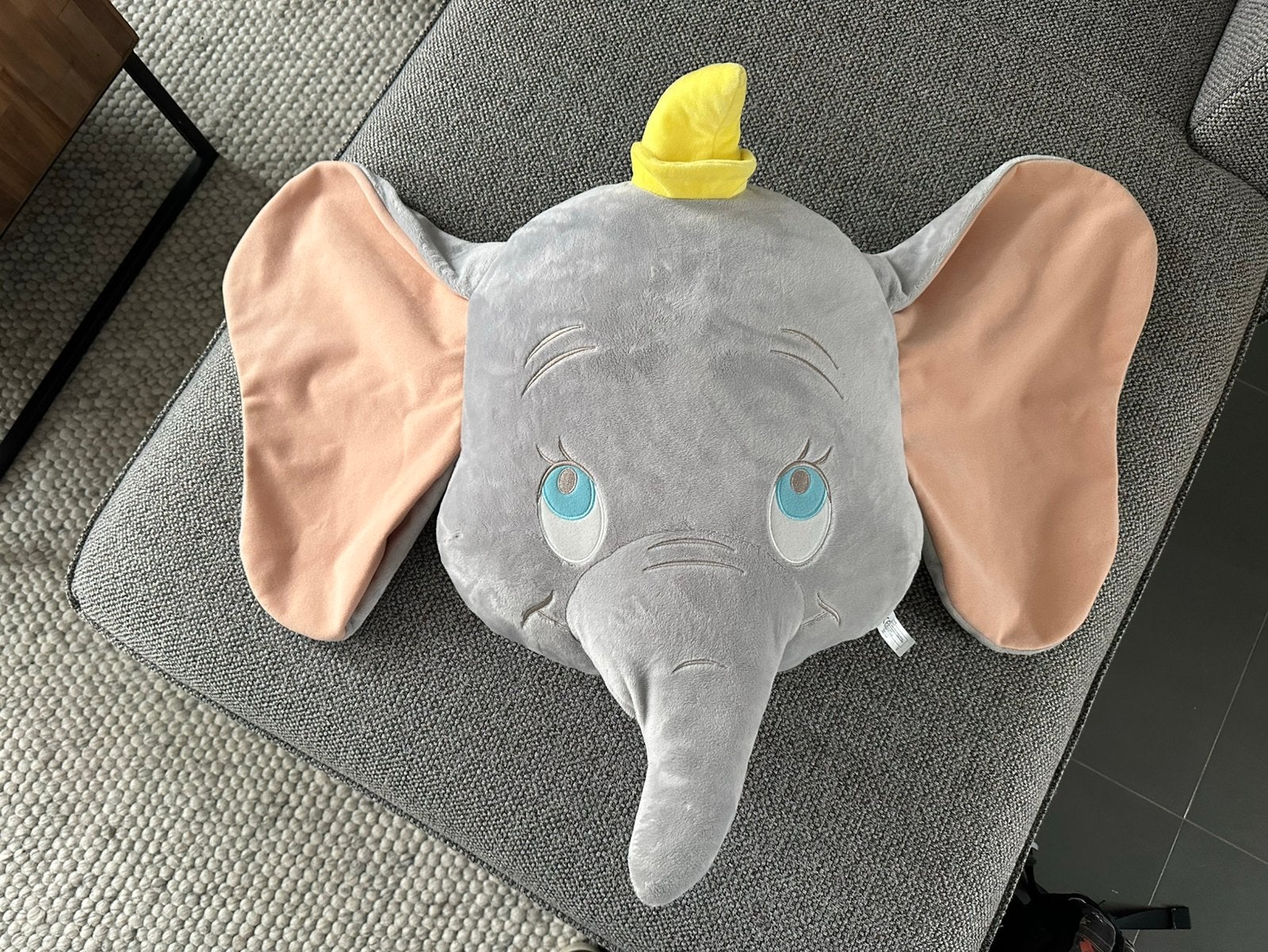 Doudou et coussin géant Disney Dumbo, Enlèvement ou Envoi, Comme neuf, Disney