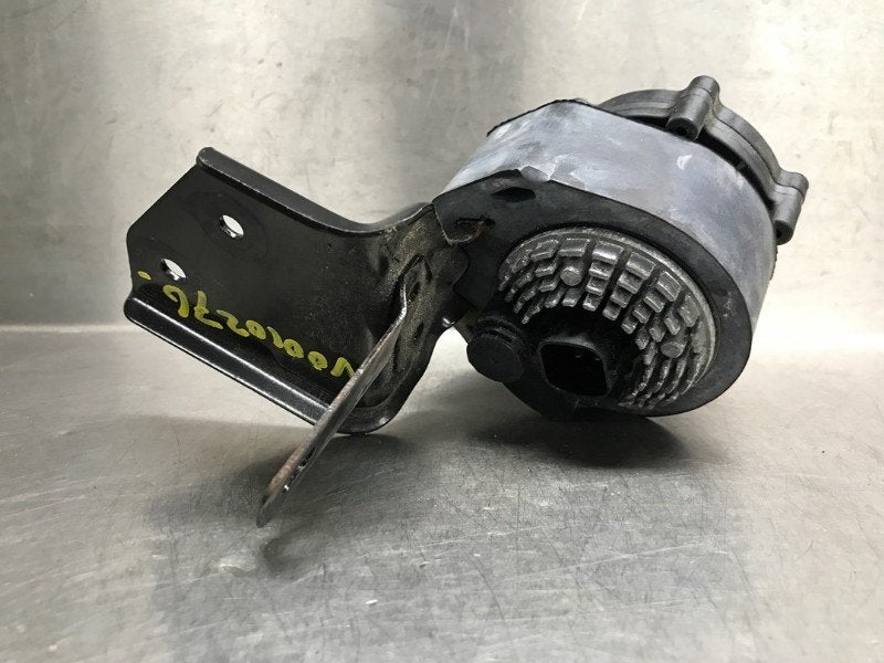 POMPE A EAU Nissan NV 200 (M20M) (01-2010/-) (|19261C0223|), Utilisé, Nissan