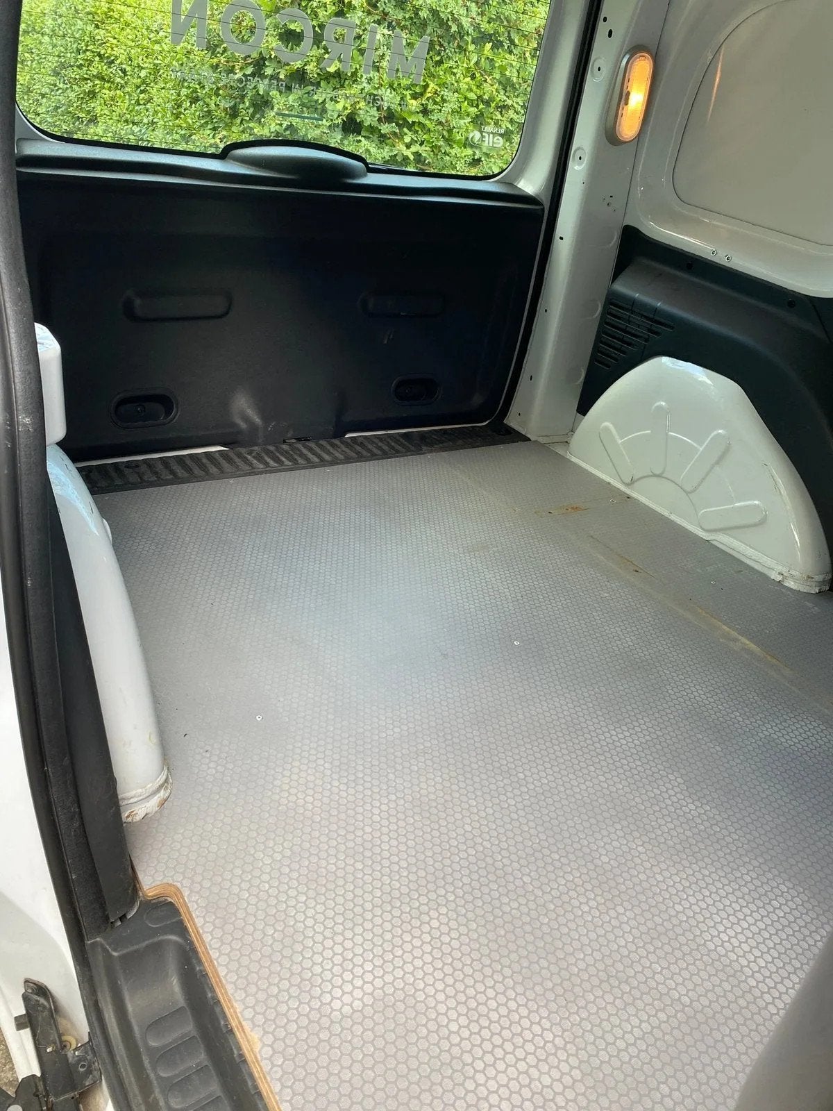 RENAULT KANGOO 2019 /131000KM/EURO 6/AIRCO/PROPER, Auto's, Monovolume, Gebruikt, Euro 6, Overige kleuren
