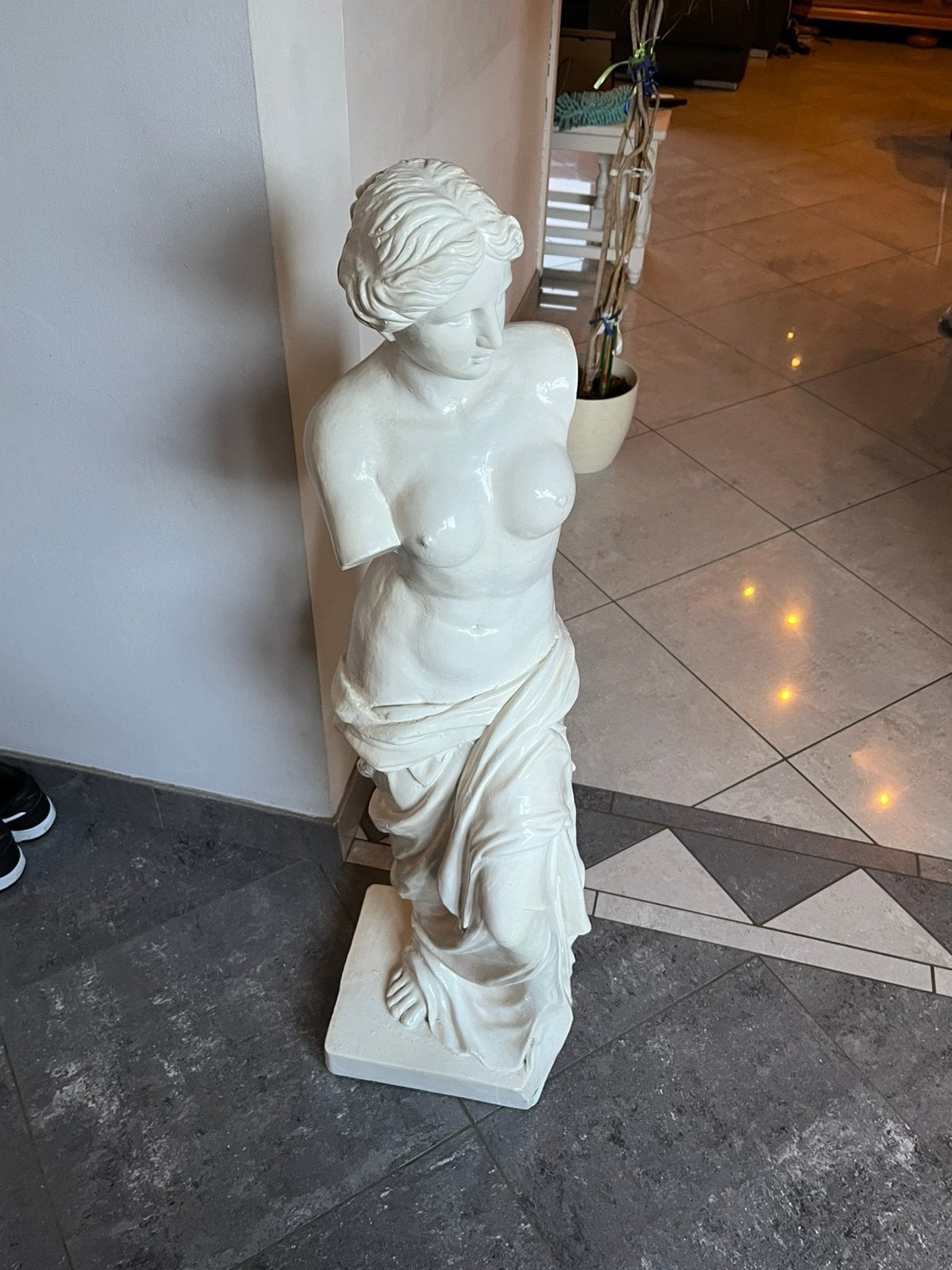 Decoratief beeldje, Ophalen, Zo goed als nieuw, Wit