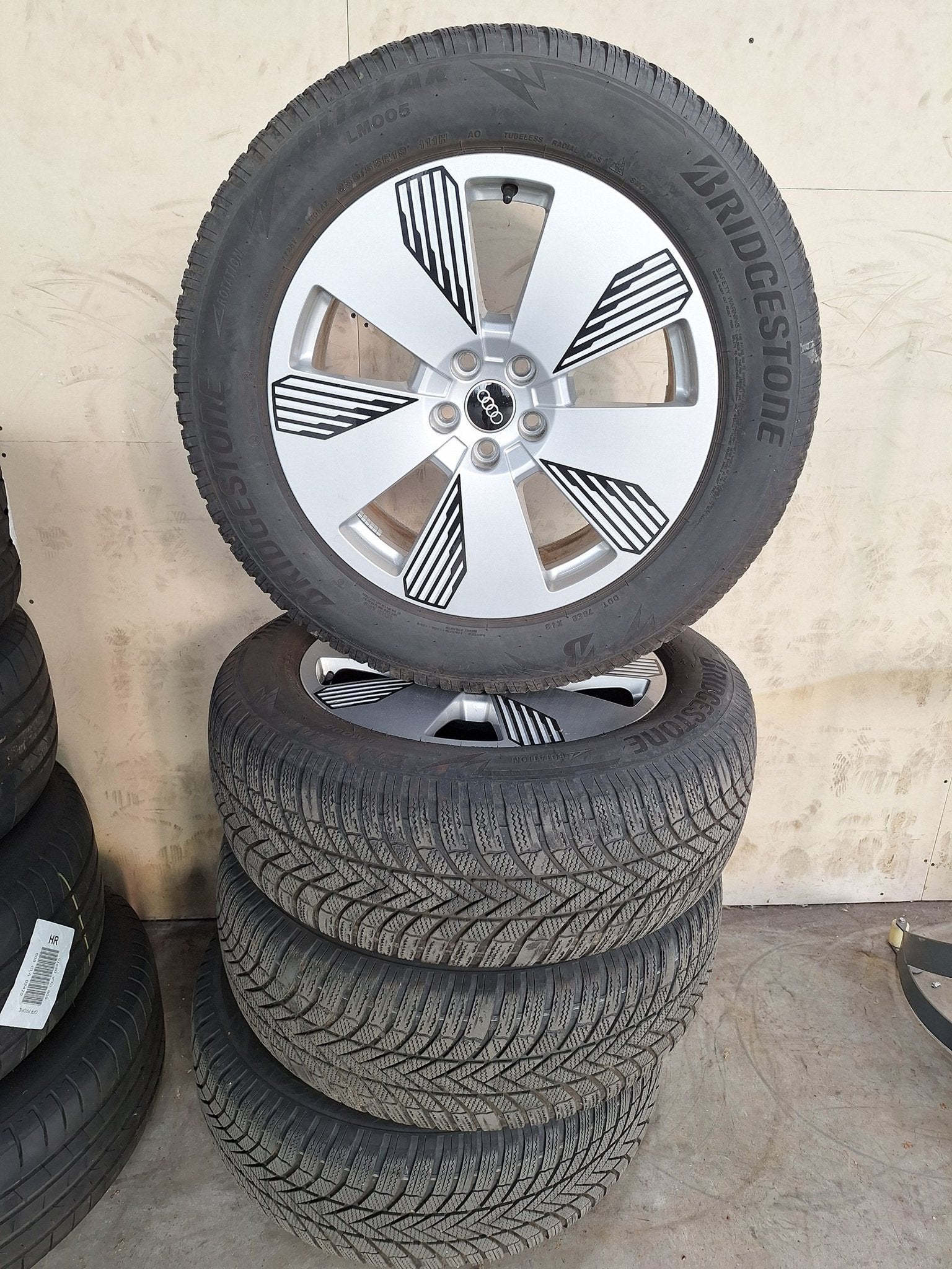 Audi E-Tron Winterset 19 Inch Origineel, Autos : Pièces & Accessoires, Pneus et Jantes, Pneus hiver, 255 mm, -
