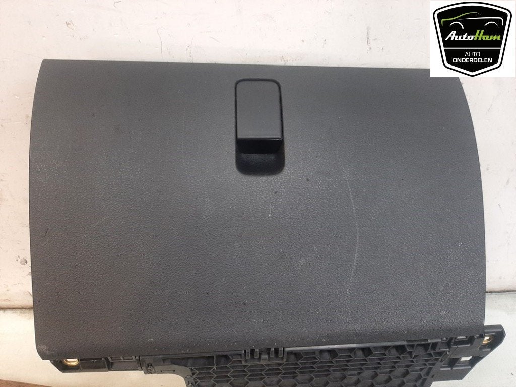 DASHBOARDKASTJE Skoda Fabia III Combi (NJ5), Gebruikt, Skoda