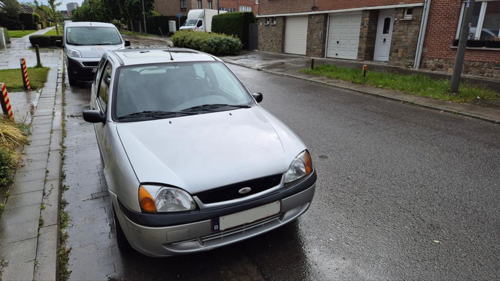 Ford Fiesta 2001 zonder keuring, Ophalen, Gebruikt, Ford
