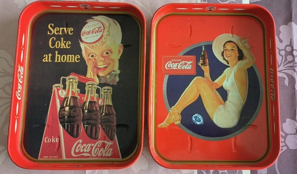 2 Vintage Coca-Cola dienbladen, Verzamelen, Ophalen of Verzenden, Gebruikt, Gebruiksvoorwerp